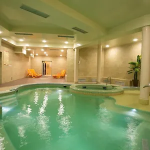 https://gorace-zrodla-apartament-12.zakopanehotels.org